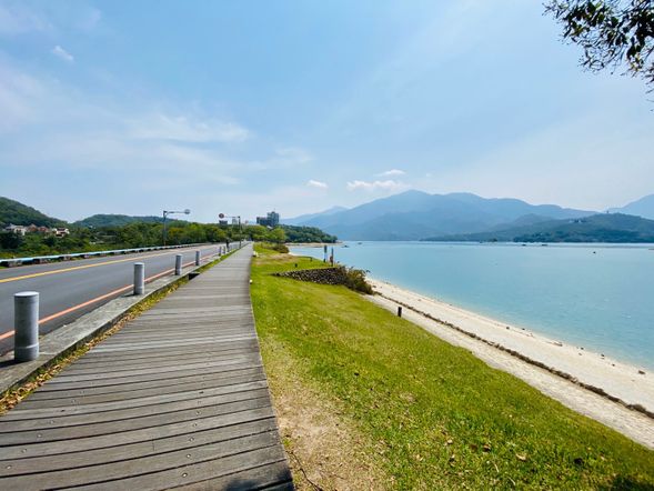 Xiangshan Lakeside Bike Trail