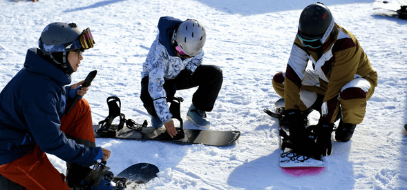 โค้ชจะเริ่มสอนตั้งแต่ขั้นตอนการสวมใส่อุปกรณ์อย่างถูกต้อง ดูแลและแนะนำคุณอย่างใกล้ชิดทุกขั้นตอน