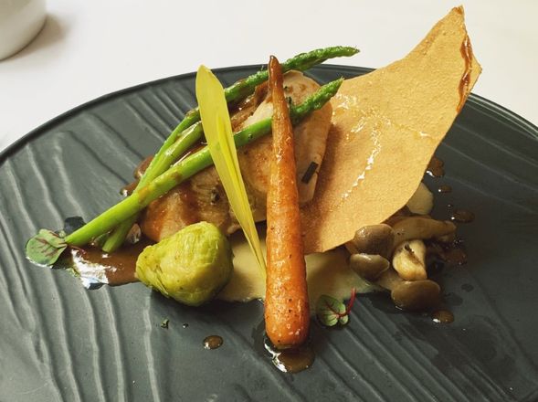 昼食 (約1時間) 写真:お料理例