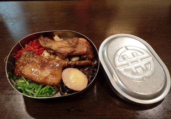 ~ 13:21 Explore Fenqi Lake (enjoy the famous Fenqi Lake bento)
13:21-14:26 Board the train from Fenqi Lake to Alishan
14:56 Arrive at Alishan Station and check in to the hotel