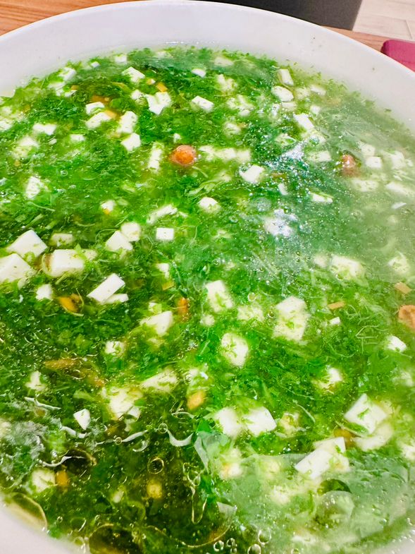 アマランサスと豆腐入りとろみスープ/白玉莧菜羹