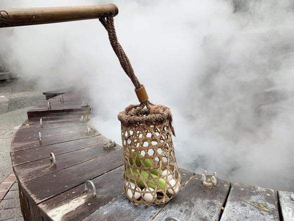 鳩之沢温泉散策(40分)
温泉卵ゆで体験【卵6個とコーン2本を含まれます】