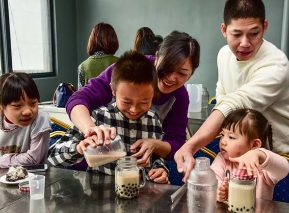 DIY Tapioca Milk Tea Experience (approx. 50 minutes)