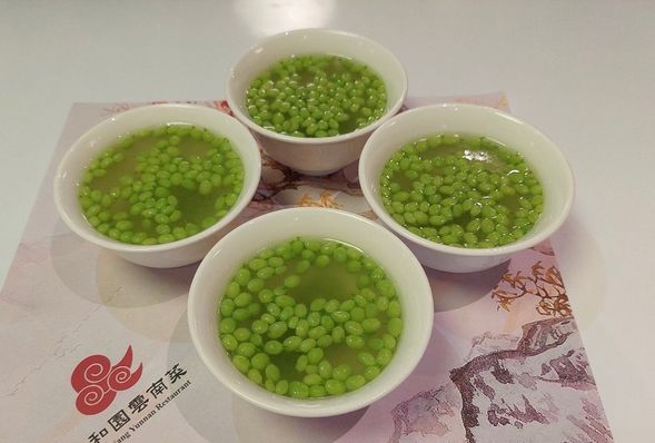 鶏油の特製グリーンピーススープ
※お一人様一杯