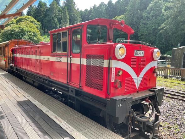嘉義駅より発 阿里山森林鉄路10:00列車