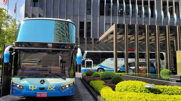 Departure Time: 08:00 from a hotel or location within Taipei City.