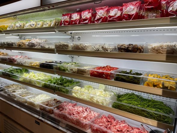 しゃぶしゃぶ用の具材もびっしり