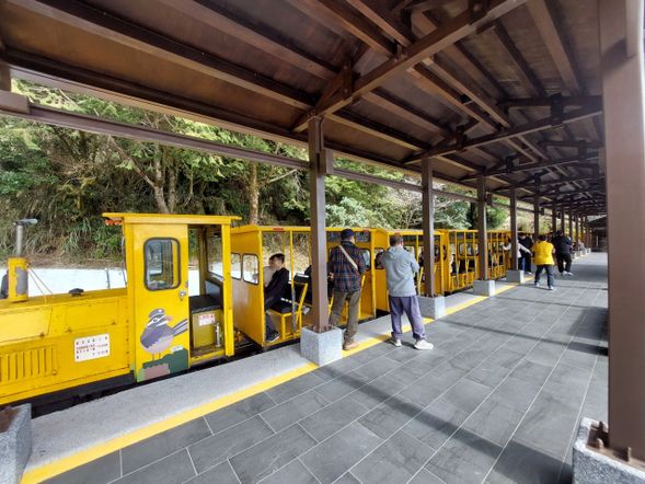 ポンポン車体験(行き)
10:50-11:50 茂興古道散策
12:00-12:20 ポンポン車(戻り)