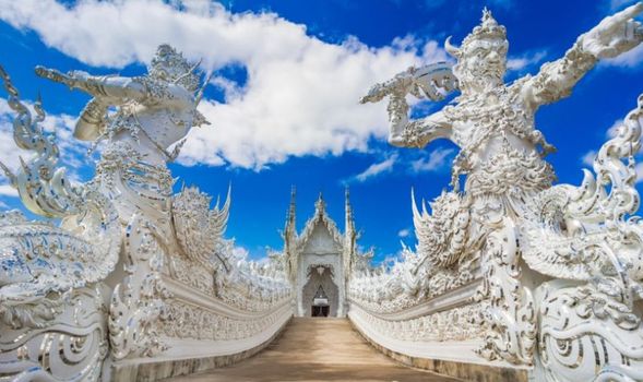 清萊白廟 Wat Rong Khun