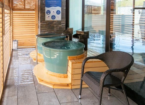 หลังจากฝึกซ้อมมาทั้งวันก็ถึงเวลารับประทานอาหารเย็น และพักทํา กิจกรรมส่วนตัว