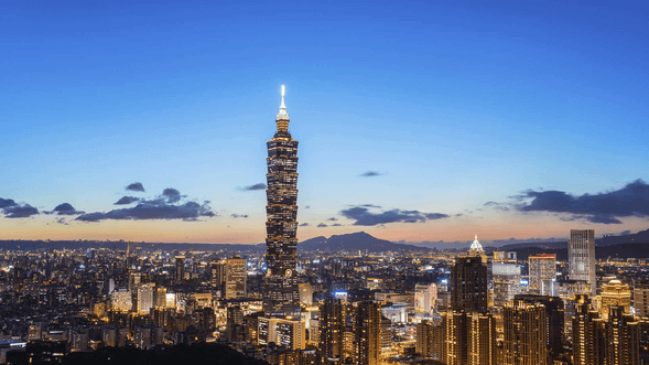 至5樓票務櫃檯兌換快速通關