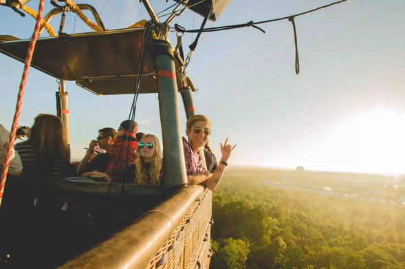 搭乘熱氣球,飛過奧蘭多的天際線