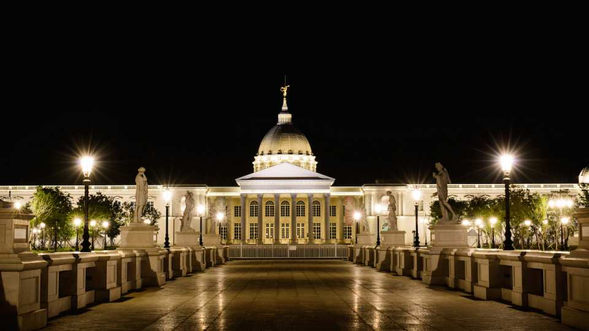 奇美博物館(距離較遠,另需加價)