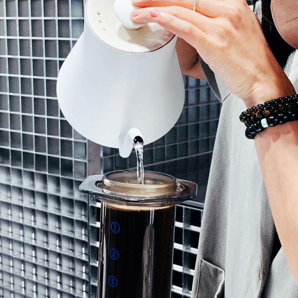 咖啡品味工作坊採用三種沖煮方法,分別為咖啡濾杯、愛壓樂及 Moccamaster 手工打造濾泡式咖啡機 。