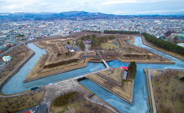 ホテル朝食後、函館市内自由行動**🏙️
おすすめ観光スポット巡り(終日フリー)
各自にて観光・ショッピング・グルメをお楽しみください
