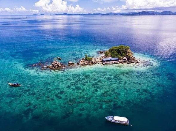 Departure from Maithon Island to Khai Nai Island, where is known as Cat Island