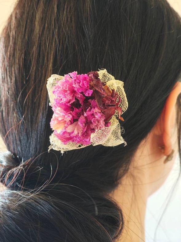 数量限定で貴重な”八重桜”を利用したかんざしを制作するワークショップです。