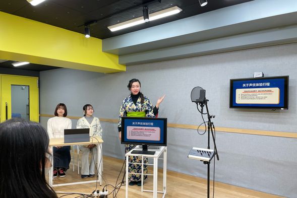 行程中会有中文向导提供翻译援助,即使不懂日语也没有关系!