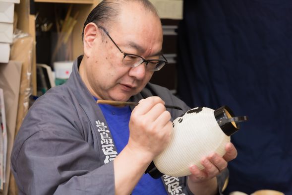 難しいところや、うまくできないところは、職人が直接サポートしてくれます。