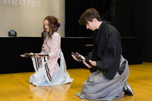 刀の重さを体感してみてくださいね。思ったより重い?軽い?