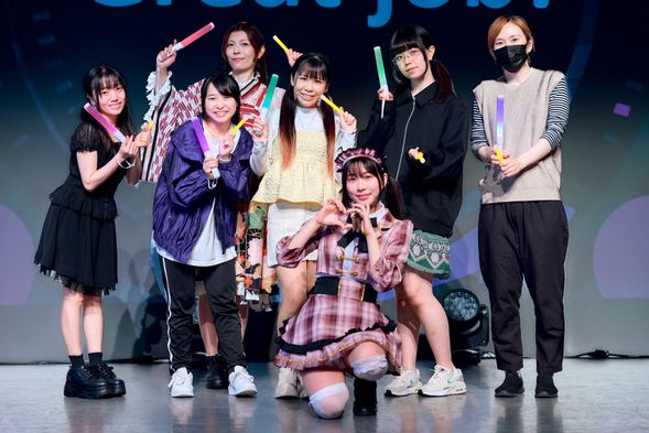 最後はアイドルと一緒に記念撮影!