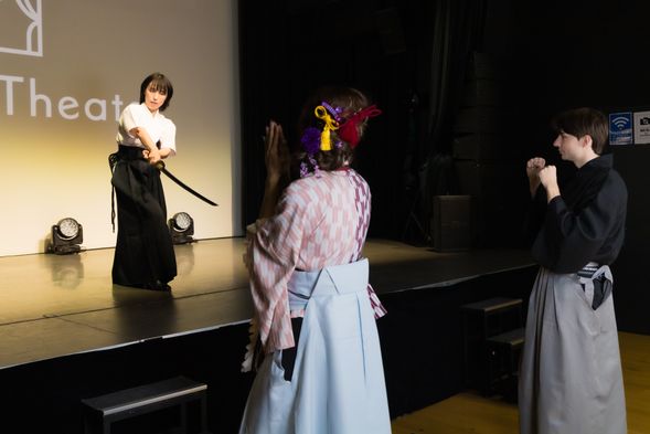 それでは、いよいよインストラクターのデモンストレーションを見てみましょう!
どんなレッスンになるのか、ワクワクしますね!