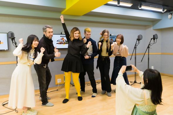 最后大家一起来拍纪念合照吧!事后,收录好的音源文件将同合照一起发送给大家!