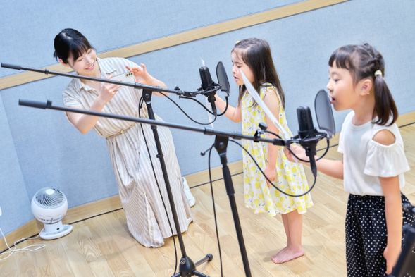 普段は写真撮影・動画撮影禁止のスタジオですが、今回は特別に撮影タイムを設けています。