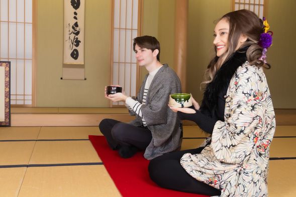 茶道が作り出す静かな時間を存分に味わってくださいね。