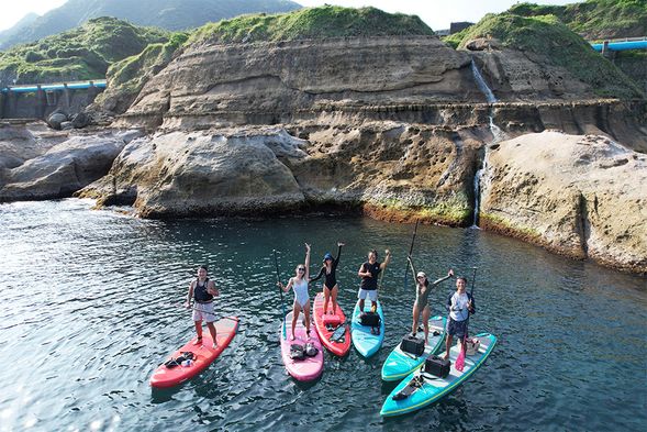 彼鄰濱海公路,從海上欣賞浪漫的濱海公路