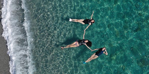 享受海水與太平洋的沁涼感,夏天就該這樣