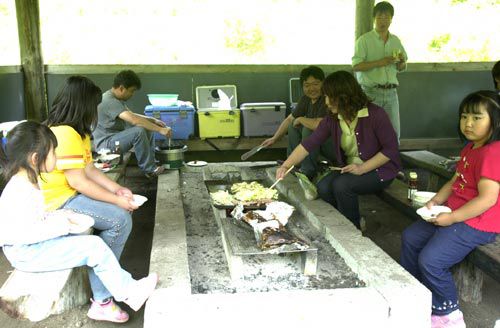 【第2バーベキュー場(バーベキュー小屋)】