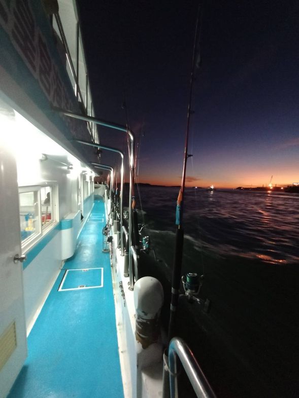 澎湖一定要體驗的夜釣生活!欣賞海平面的黃昏風景