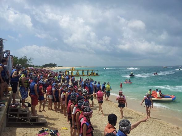 來玩刺激水上活動