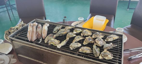 來澎湖必烤牡蠣~吃多少烤多少