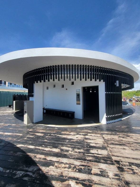 沖洗區有2處,室內沖洗