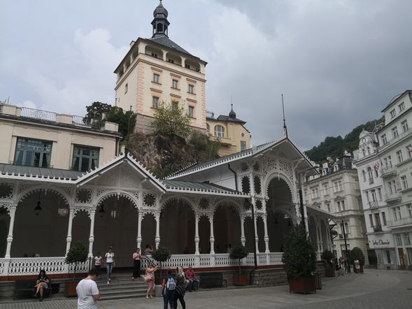 客運總站漢堡王集合