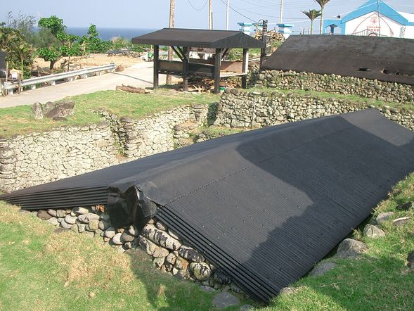 蘭嶼傳統地下屋