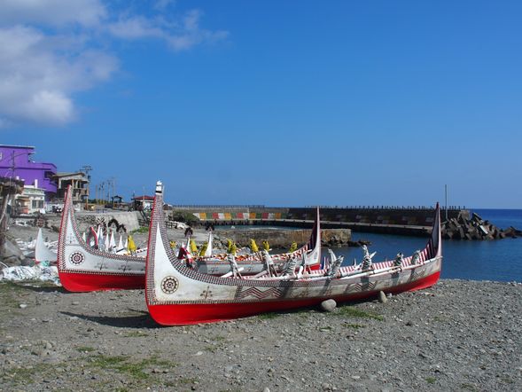 第二天 蘭嶼環島采風/蘭嶼浮潛、拼板舟體驗(2選1)/蘭嶼