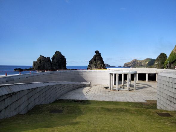 堅毅守候公館村的木訥【將軍岩】、【人權記念碑】見證白色恐怖的史蹟