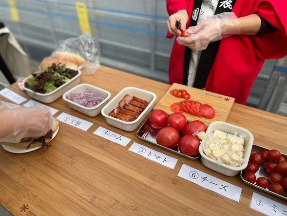 トマトや野菜でサンドイッチ作り体験!