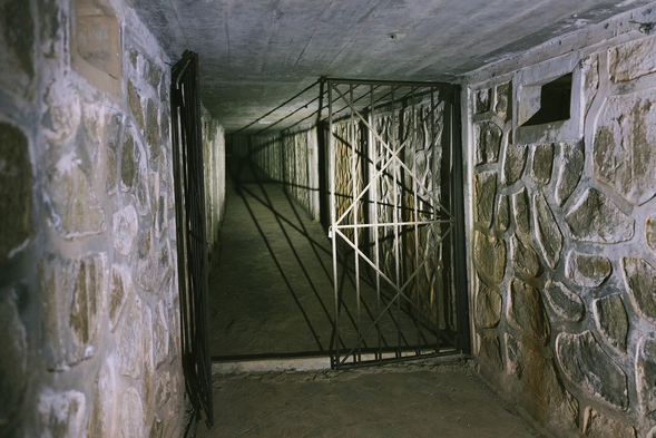 宛如迷宮的大型地下坑道