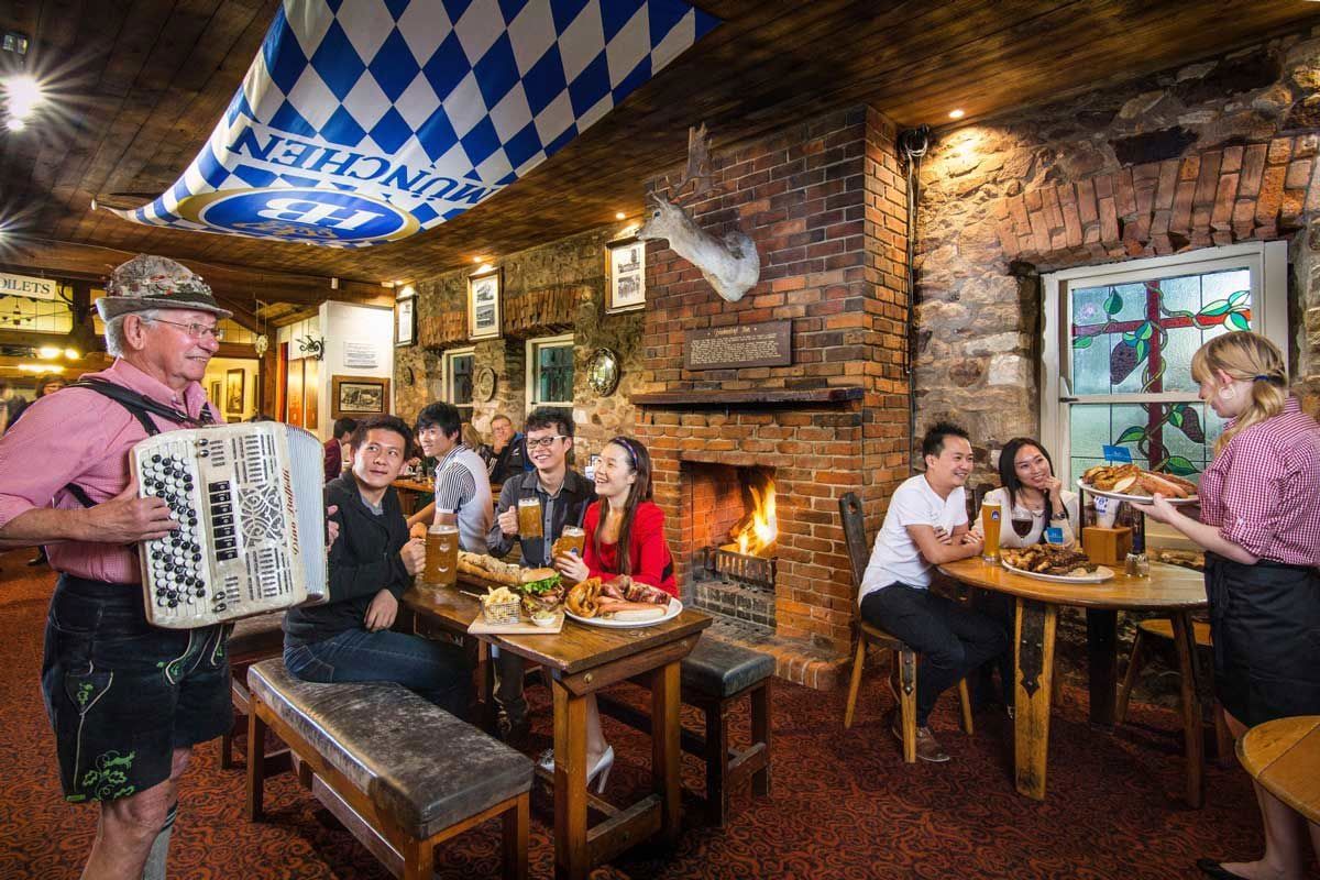 德国猪手香肠套餐 (需提前预订,最少4人起订)