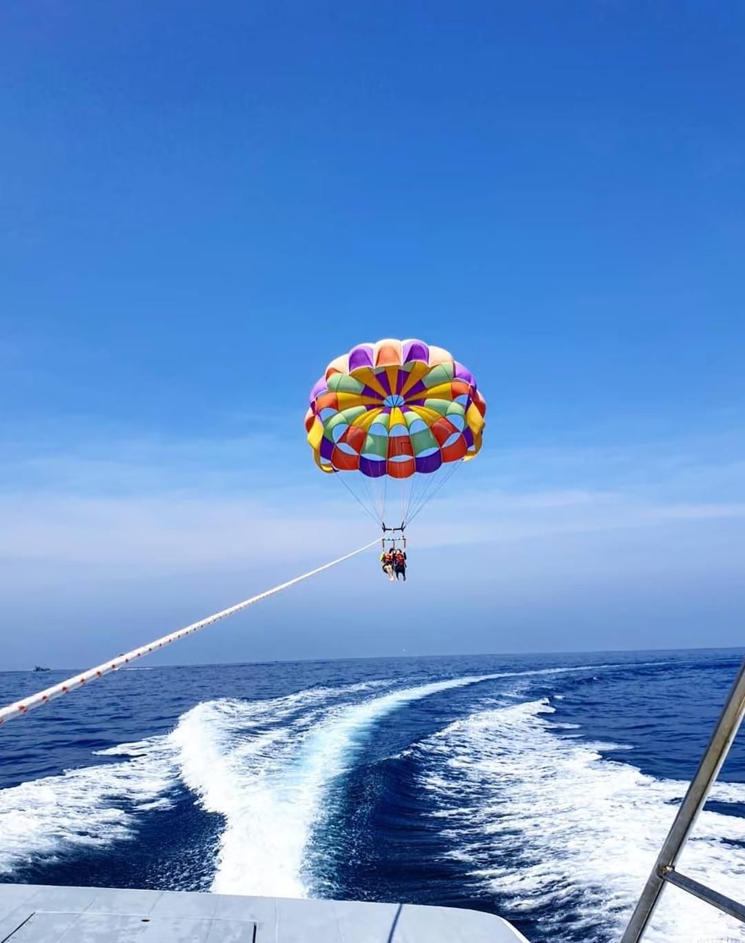 Parasailing 高空拖曳伞