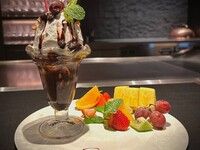 Addition of a celebratory message plate