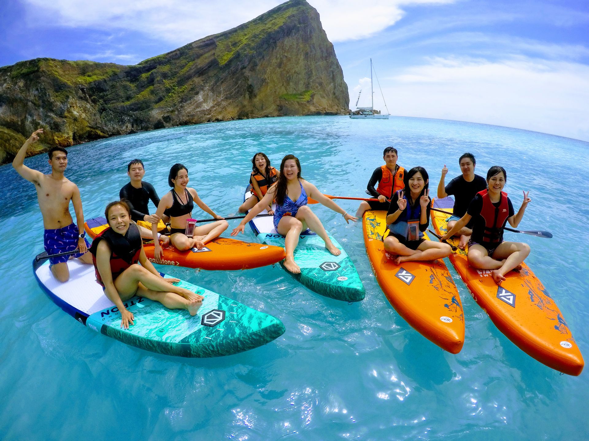 龜山島SUP體驗(兩人一板/附裝備及教練/約1小時/每人費用)
