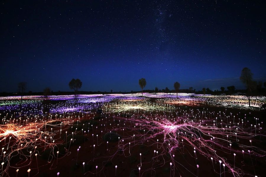【乌鲁鲁】原野星空艺术展Field of Light