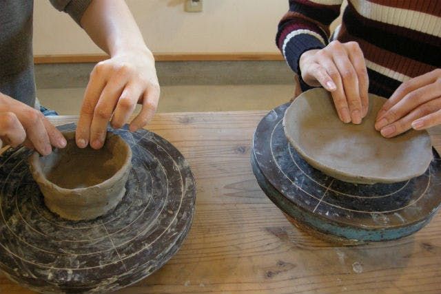 【福岡・糸島】手廻しろくろ体験｜作り方や作る内容が当日に決められる！ゆったり楽しむ陶芸体験♪