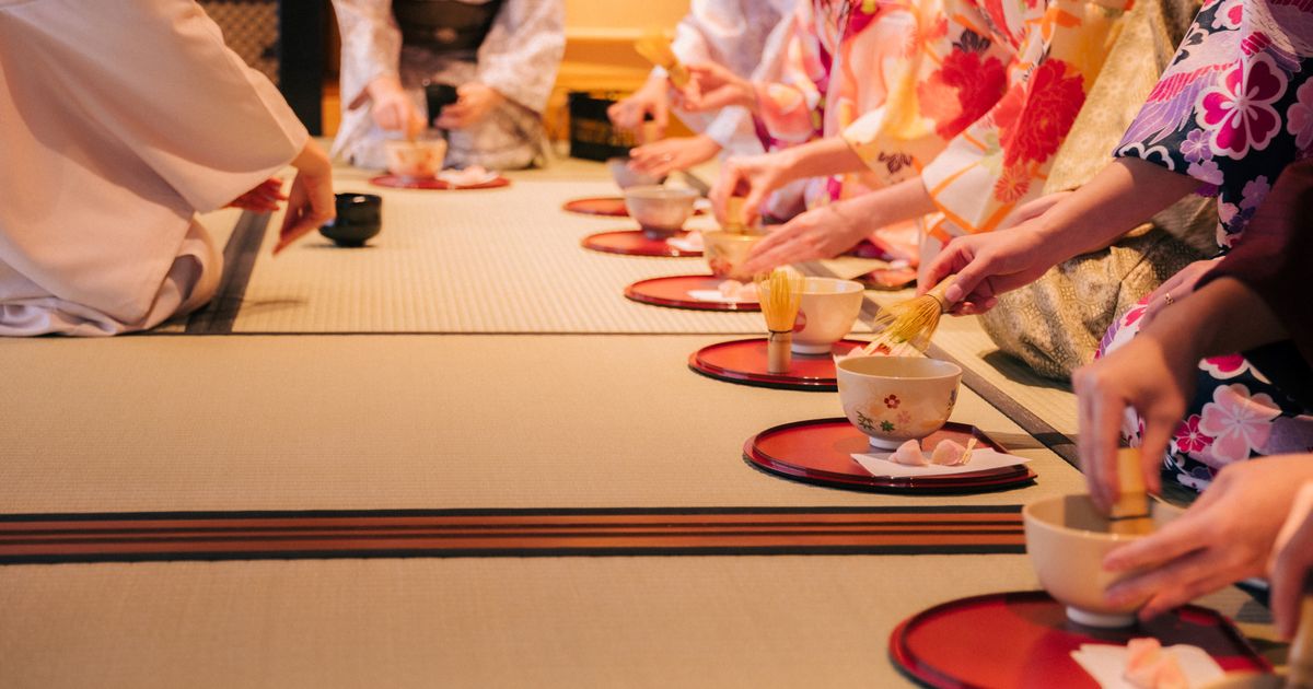 Elegant Tea Ceremony With Wearing Kimono Experience in Gion Kyoto