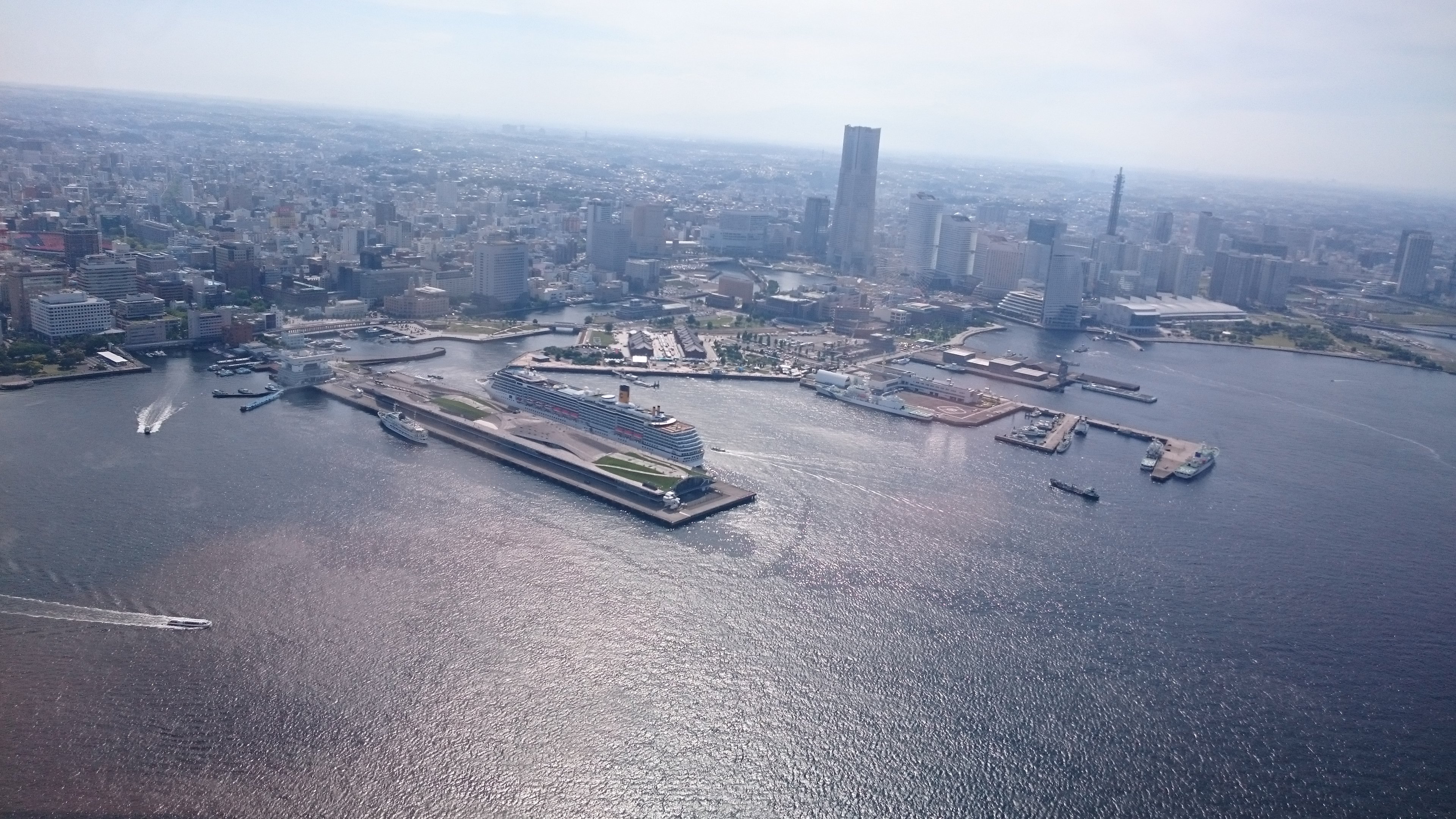 Jack 日没前5分コース 貸し切り スカイクルーズ 港町を見渡す絶景フライト 横浜 みなとみらい